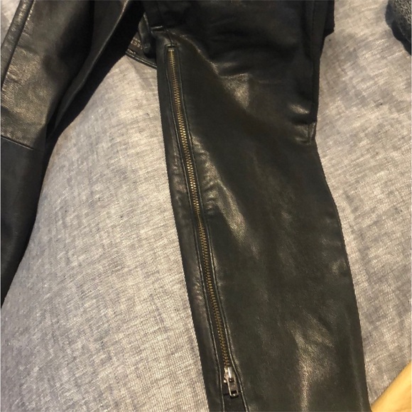 Like new leather pants - Picture 8 of 11